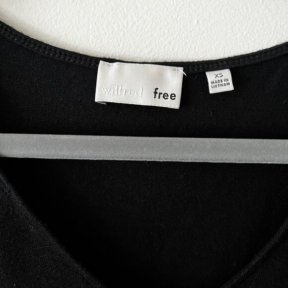 Aritzia Wilfred free Gail sweater dress - Picture 3 of 3